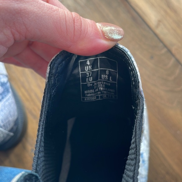 Dr. Martens Snake Skin Size 6 - Picture 6 of 6